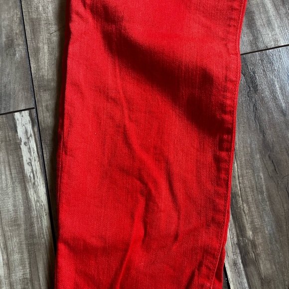 Very good condition. Style is zipper capri - Picture 3 of 5